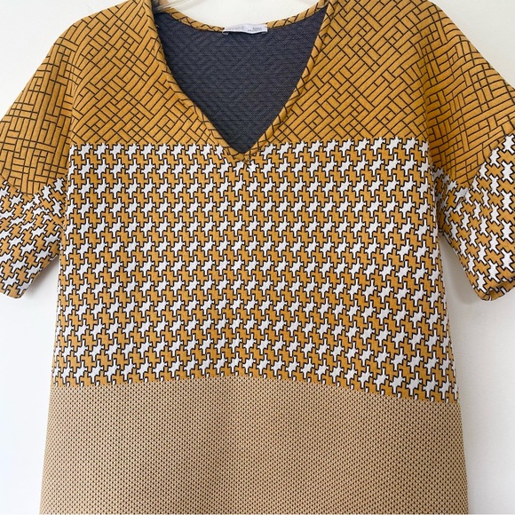 ZARA Jacquard Short Sleeve Dress - Picture 5 of 6